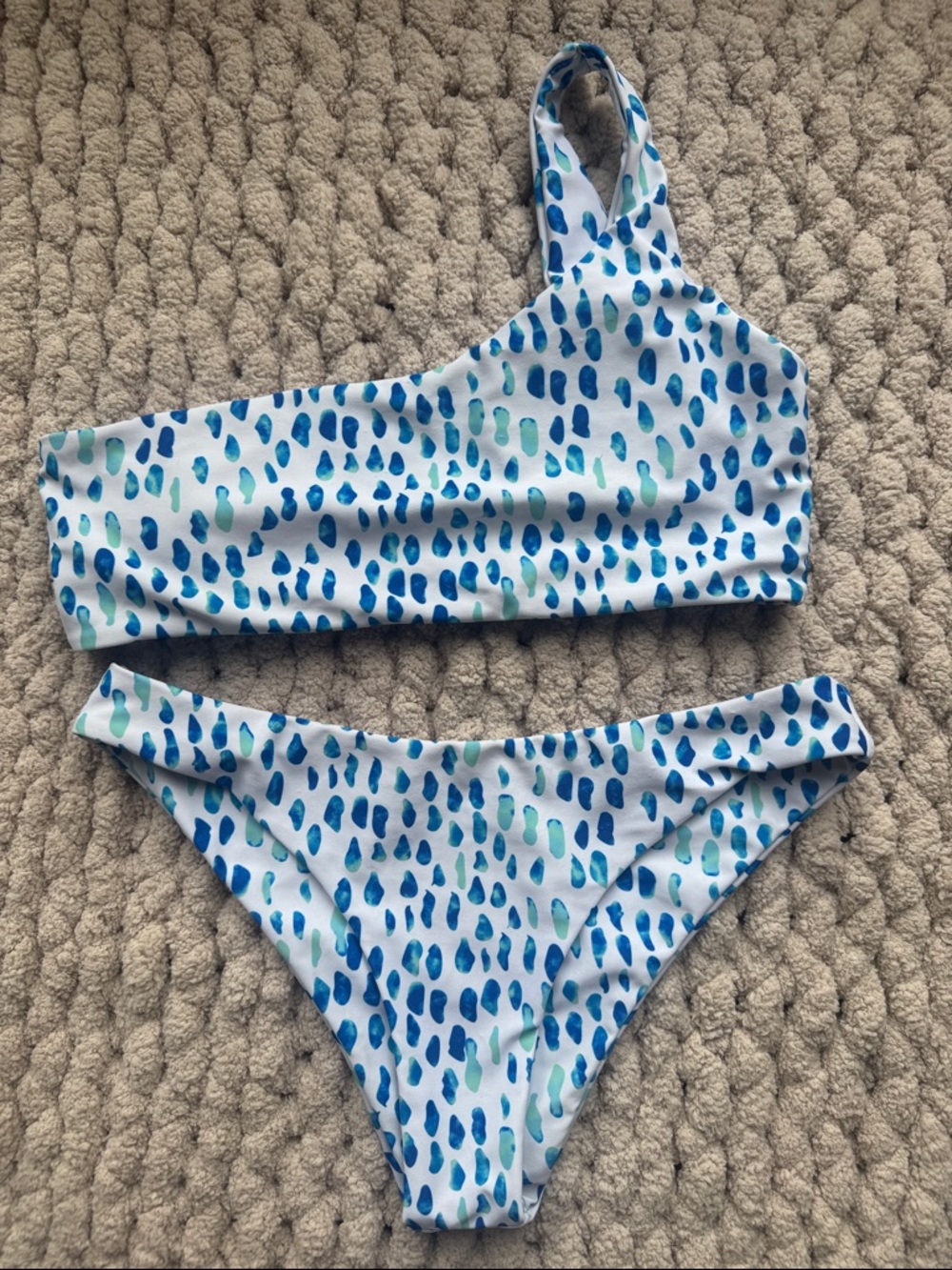 One-Shoulder Bikini Set in Blue Print
